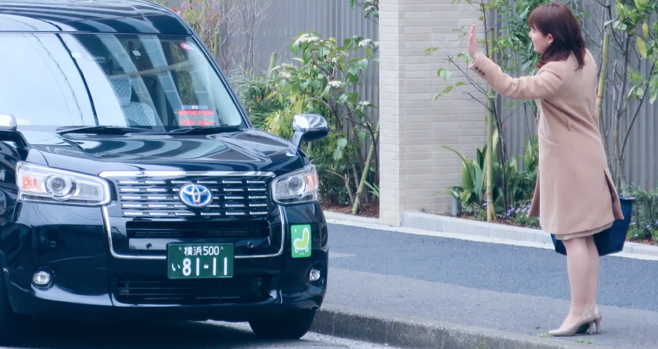 タクシー配車アプリ